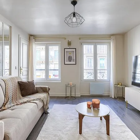 De Charme Rue Lafayette 4p-1br Apartment